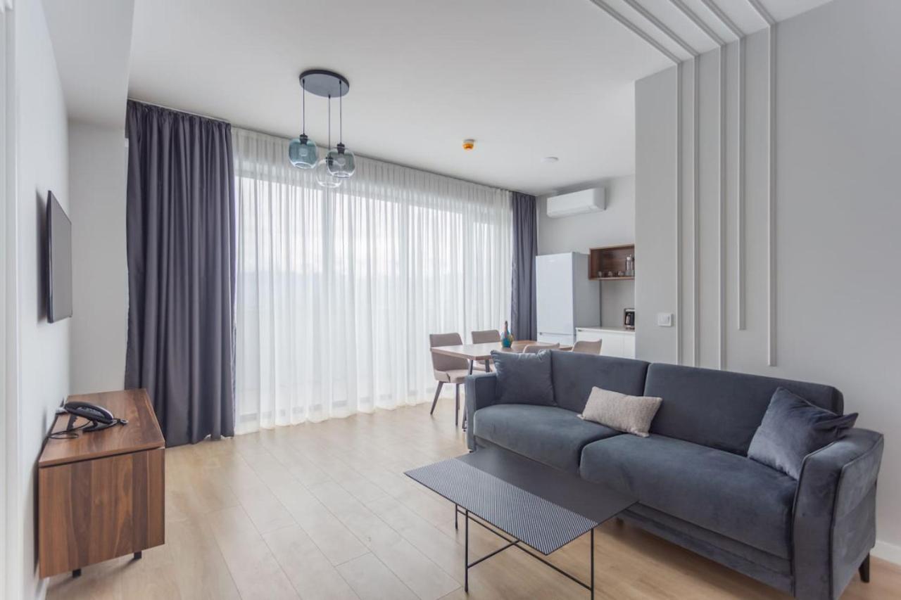 Nova Concierge Aparthotel Batumi Bagian luar foto