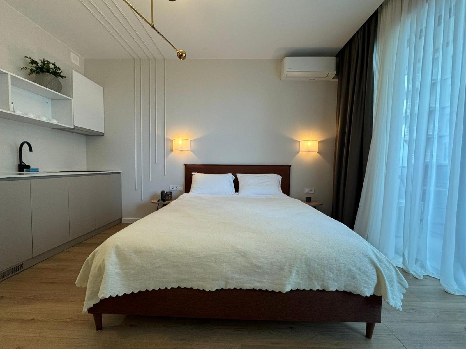 Nova Concierge Aparthotel Batumi Bagian luar foto