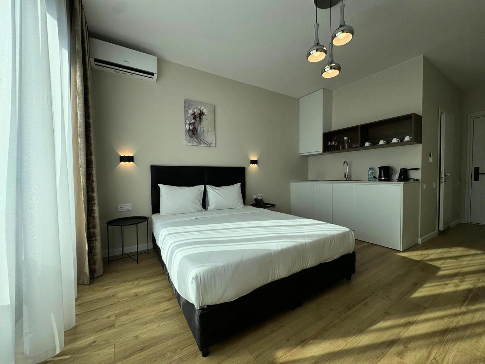 Nova Concierge Aparthotel Batumi Bagian luar foto